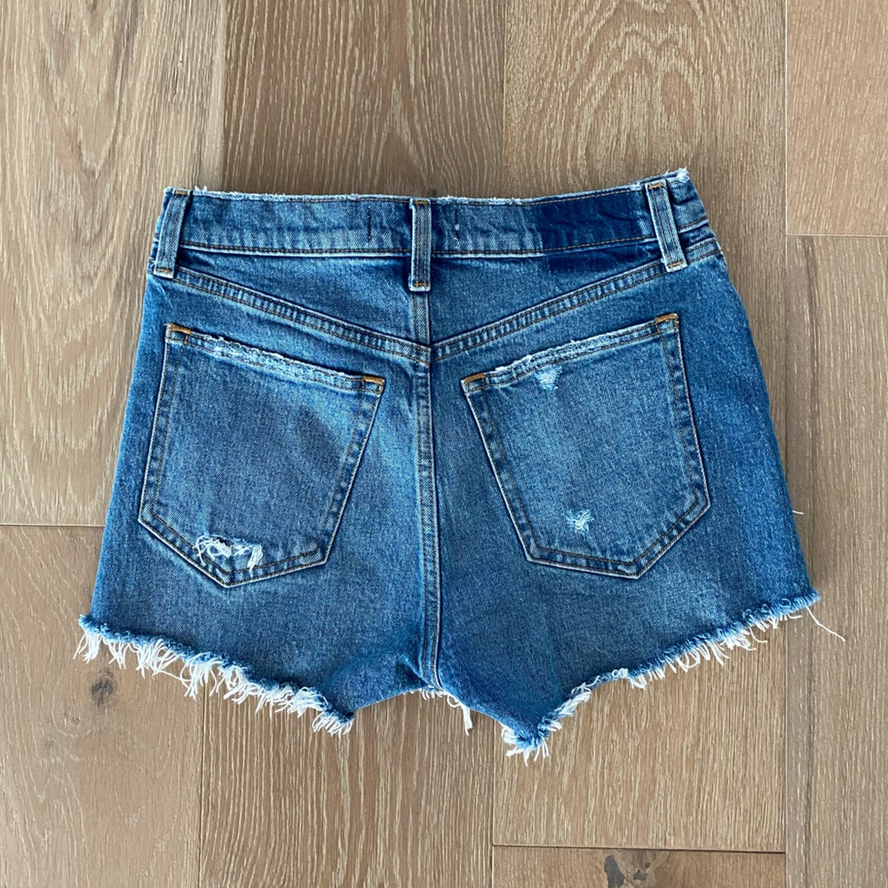A&F High Rise Mom Short - Picture 3 of 3